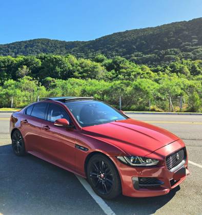 JAGUAR XE 2.0 16V SI4 TURBO GASOLINA R-SPORT 4P AUTOMÁTICO JAGUAR XE 2.0 16V SI4 TURBO GASOLINA R-SPORT 4P AUTOMÁTICO